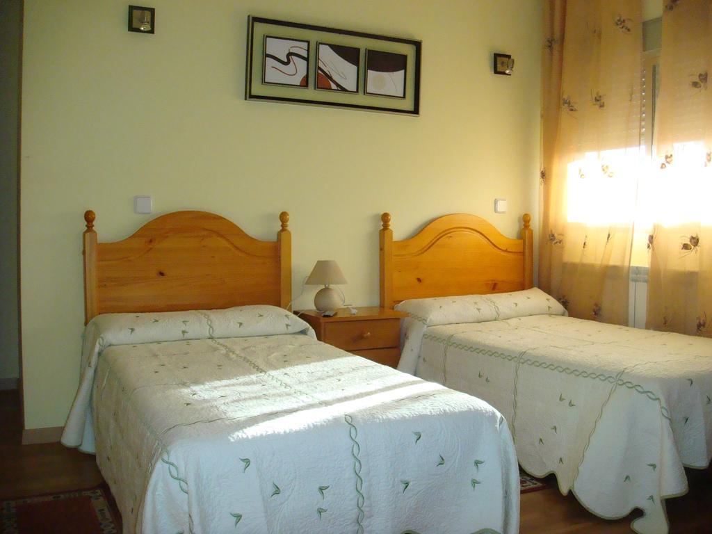 Hostal Madrid Paris บุยตราโก เดล โลโซยา ห้อง รูปภาพ